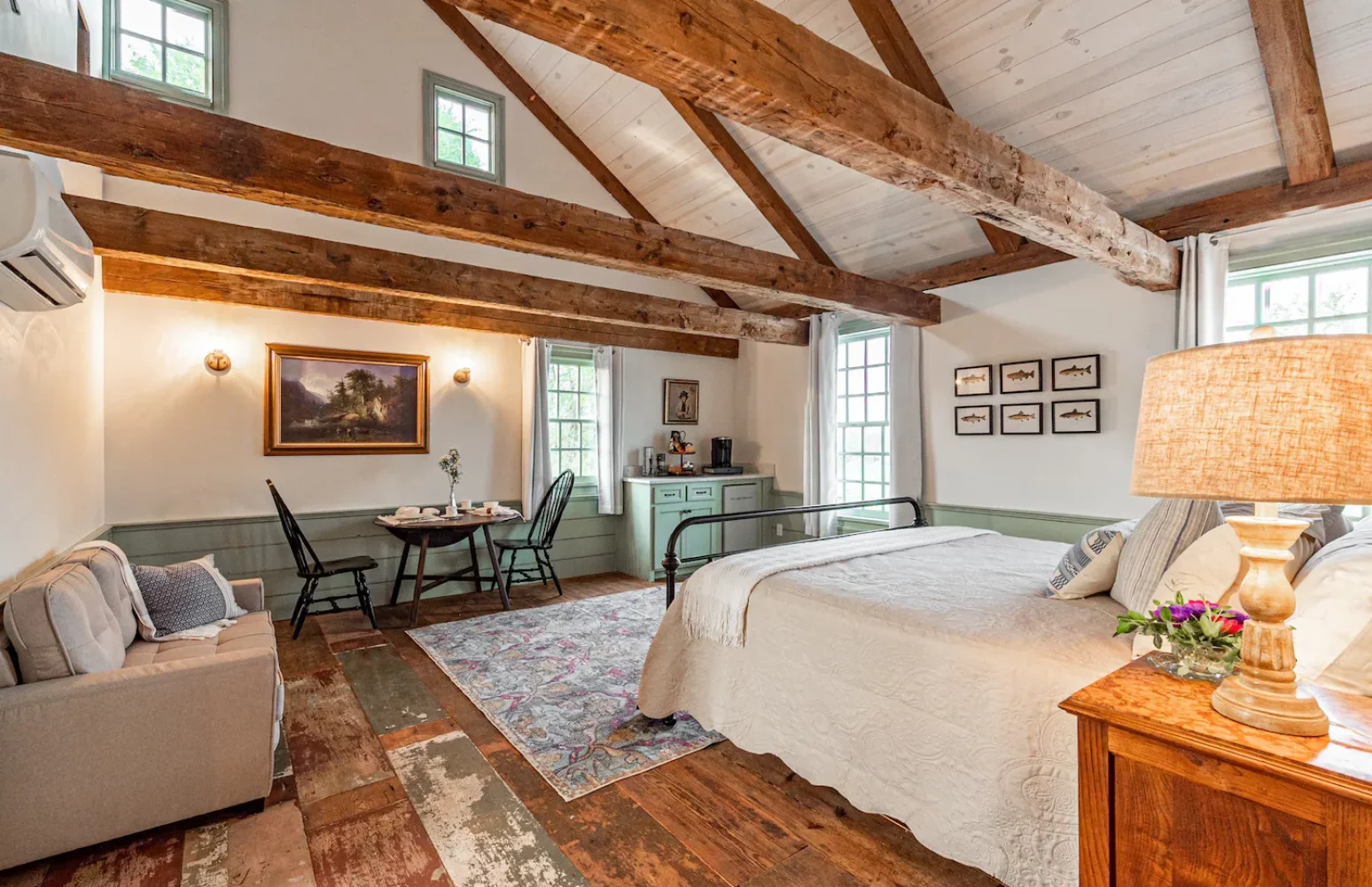 Historic Inn - Bedroom Suite